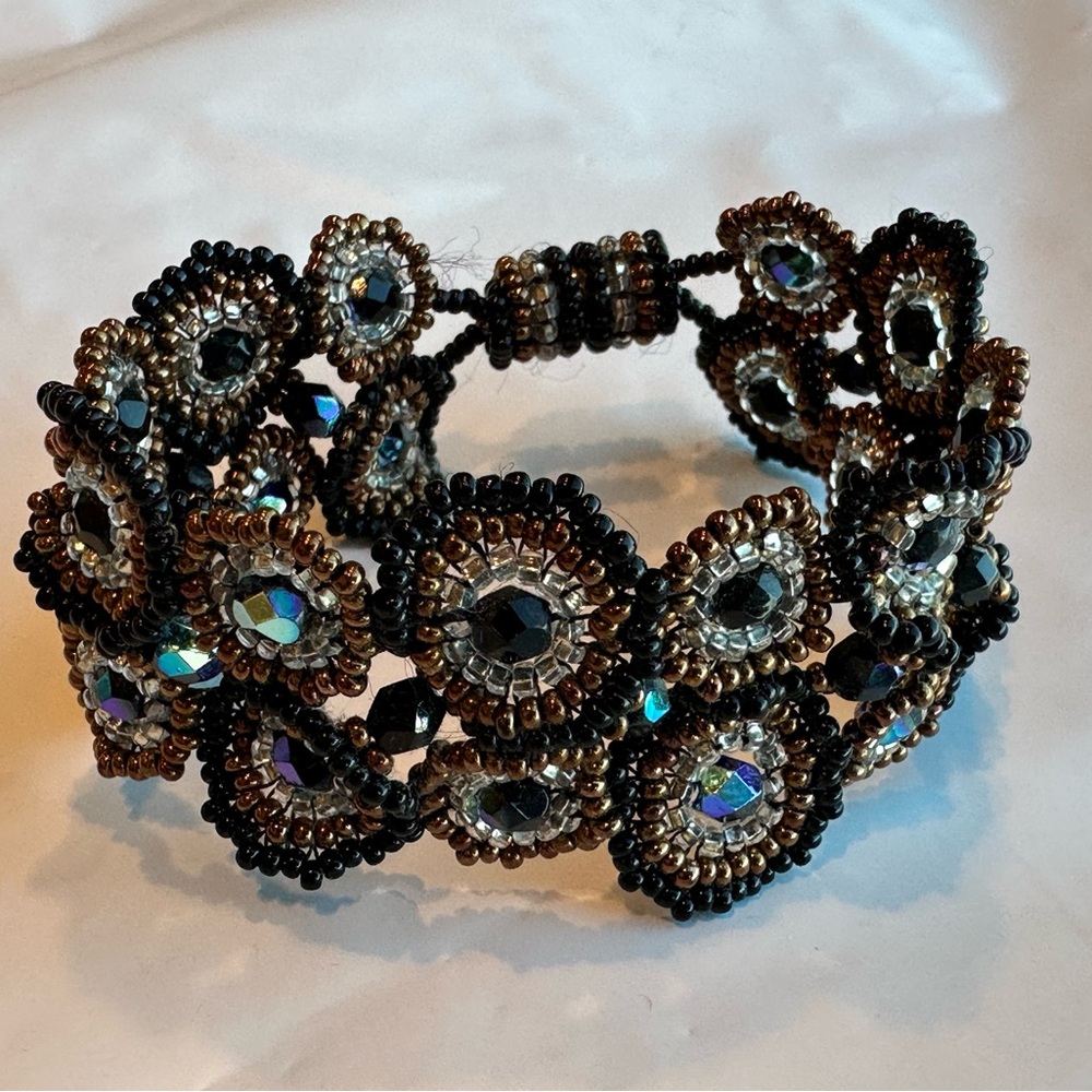 Seed Bead Magnetic Closure Bracelet